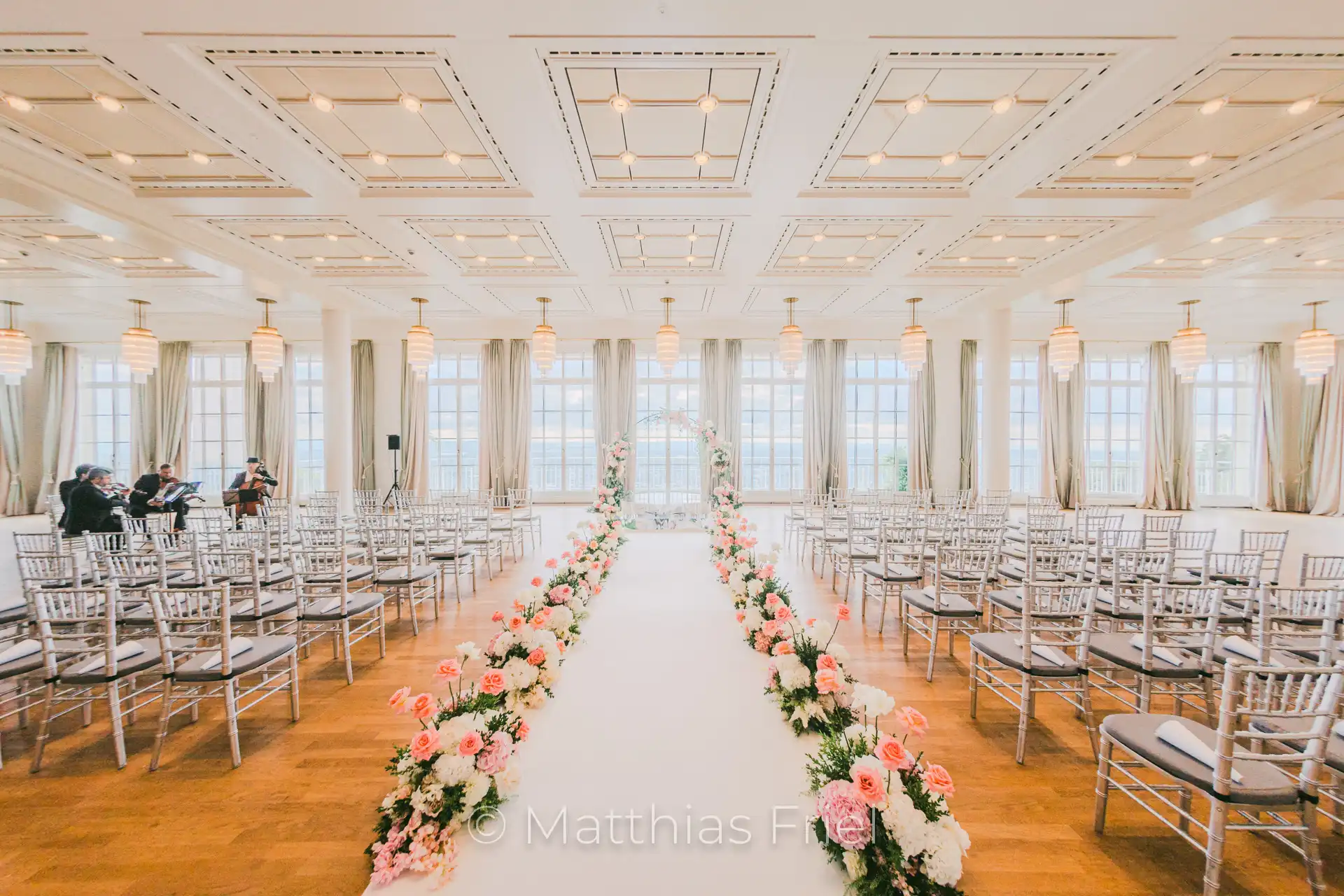 Hochzeit auf dem Petersberg — Sylvie & Max im Steigenberger Königswinter