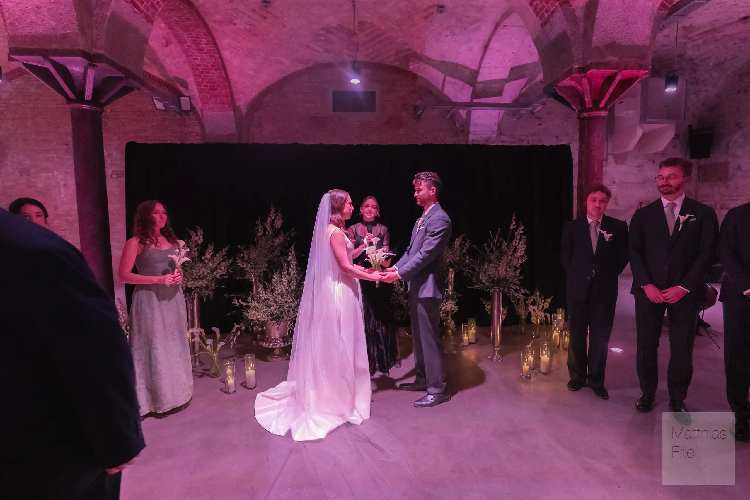 Hochzeit im DEEP Berlin: freie Trauung im Bötzow Bierkeller 77 Hochzeit im DEEP Berlin: freie Trauung im Bötzow Bierkeller