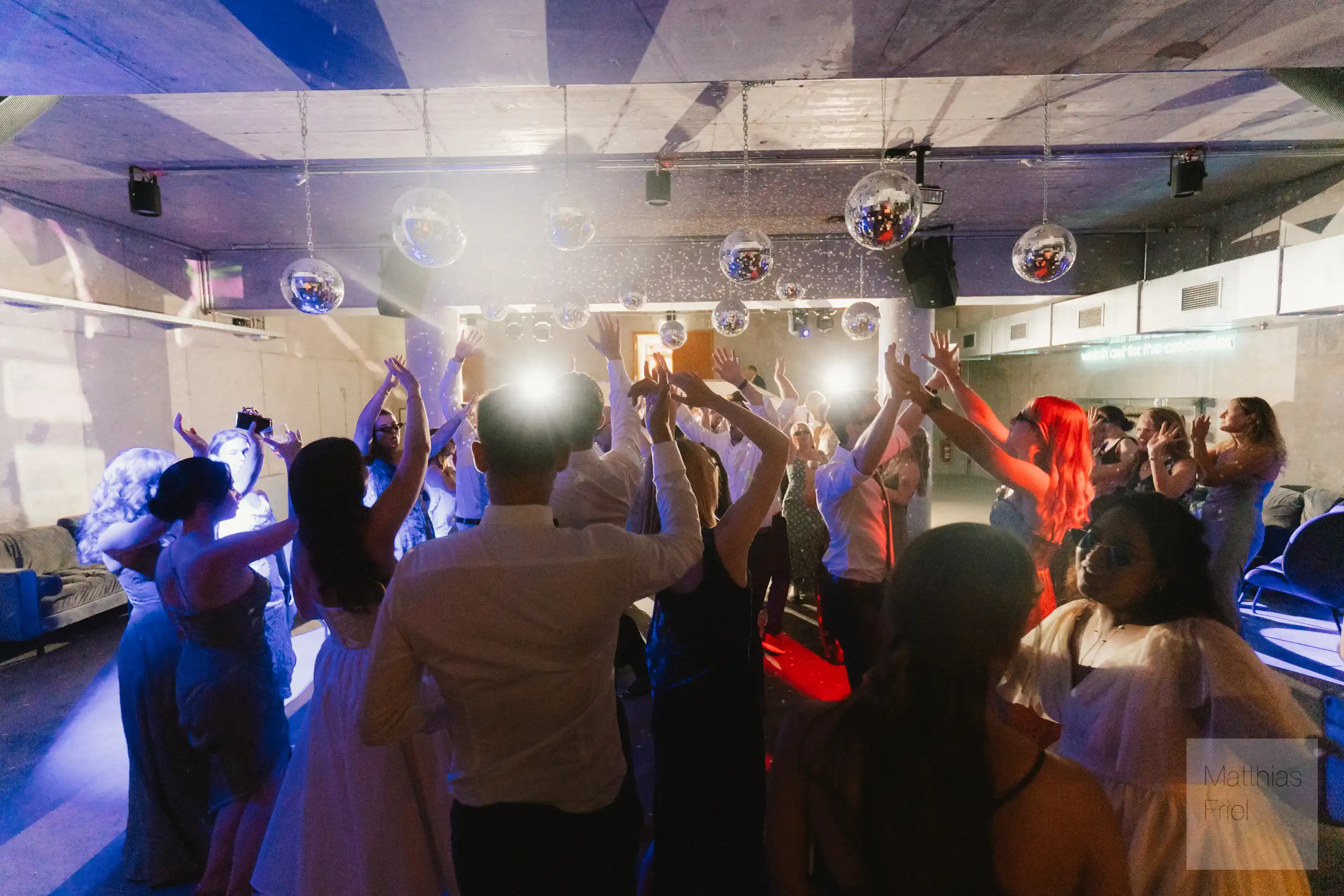 Hochzeit im DEEP Berlin: freie Trauung im Bötzow Bierkeller 26 Hochzeit im DEEP Berlin: freie Trauung im Bötzow Bierkeller